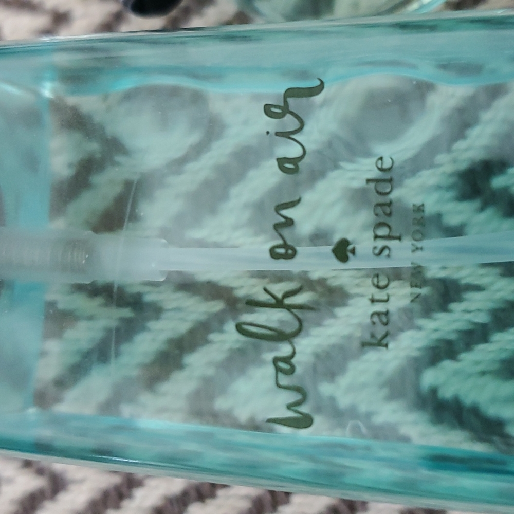 SOLD!!!! Kate Spade New York Walk in Air